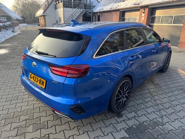 KIA CEE D 1.0 T-GDI GT-Line Business Edition Pano virtual cockpit