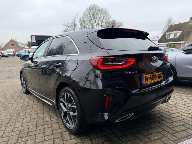 KIA CEE D Ceed 1.5 T-GDi MHEV GT-Line Business Edition