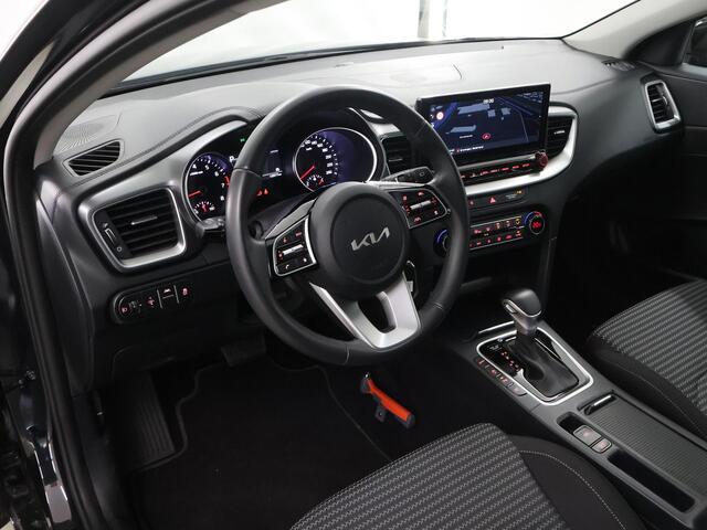 KIA CEE D Ceed SW 1.5 T-GDi DCT7 DynamicLine | Navigatie | Parkeercamera | Climate Control | Cruise Control Adaptief |