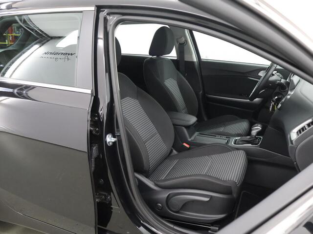 KIA CEE D Ceed SW 1.5 T-GDi DCT7 DynamicLine | Navigatie | Parkeercamera | Climate Control | Cruise Control Adaptief |