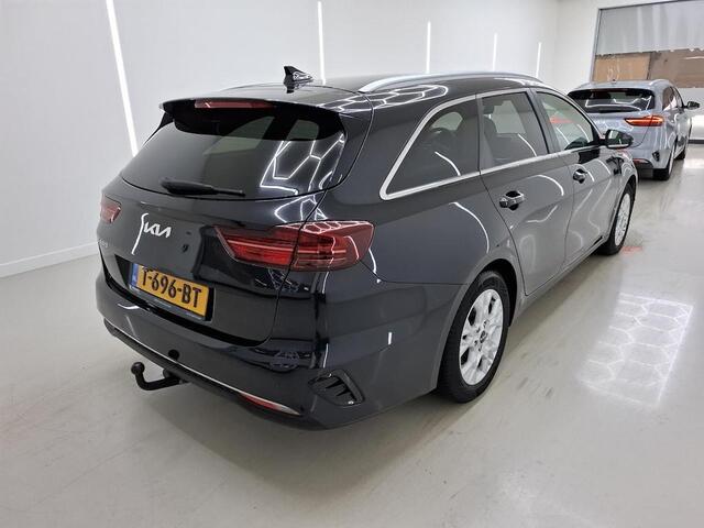 KIA CEE D Ceed Sportswagon 1.5 T-GDi DynamicPlusLine Automaat | Trekhaak | Keyless | Stoel + Stuurverwarming
