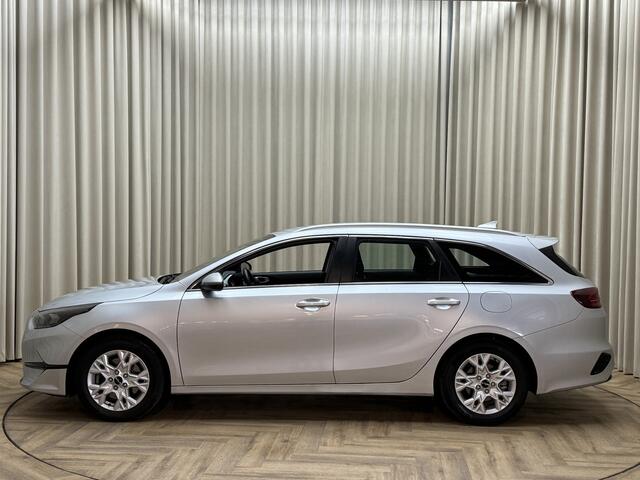 KIA CEE D Ceed Sportswagon 1.0 T-GDi DynamicLine Org.NL! / Trekhaak / Adaptive Cruise / Carplay / Camera / ECC Clima / PDC / LED / 16'' LMV