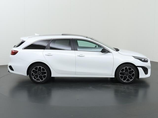 KIA CEE D Ceed Sportswagon 1.5 T-GDi GT-Line | Panoramadak | Navigatie | Parkeercamera | Stoel/Stuurverwarming | Keyless Go |