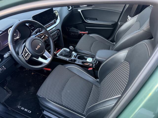 KIA CEE D Ceed Sportswagon 1.0 T-GDi DynamicPlusLine / Trekhaak / Camera / Navi / All Season / Stoel&Stuurverw.