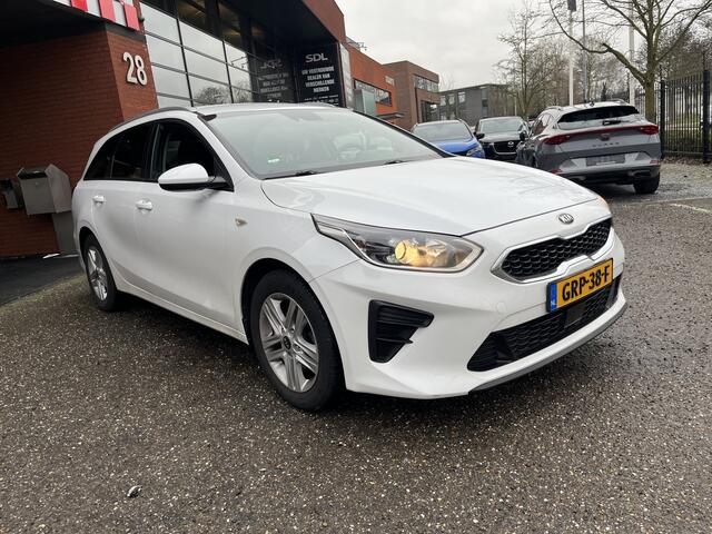 KIA CEE D Ceed Sportswagon 1.0 T-GDi DynamicLine // CRUISE // CLIMA // STUUR+STOELVERWARMING // CAMERA // APPLE-ANDROID AUTO //