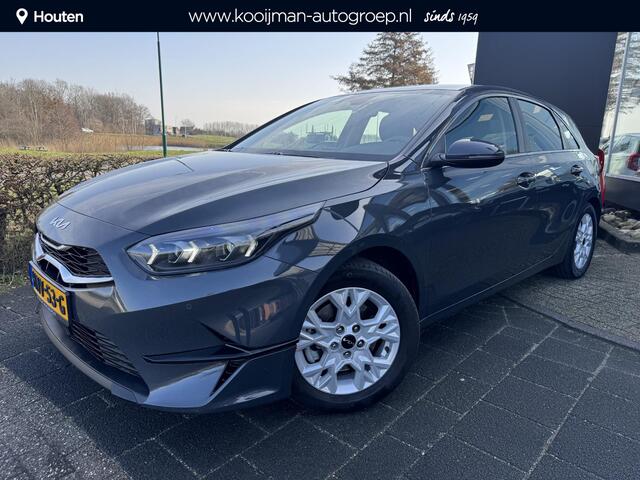 KIA CEE D Ceed 1.5 T-GDi DynamicLine Eerste Eigenaar, Apple Carplay/Android Auto, Navigatie, Cruise Control, Elektrische Spiegels, Enz...