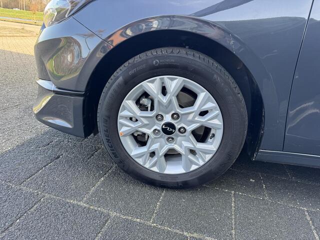 KIA CEE D Ceed 1.5 T-GDi DynamicLine Eerste Eigenaar, Apple Carplay/Android Auto, Navigatie, Cruise Control, Elektrische Spiegels, Enz...