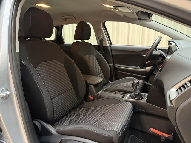 KIA CEE D Ceed Sportswagon 1.0 T-GDi DynamicLine Org.NL! / Carplay / Camera / Cruise / LED / Navigatie / ECC Clima / 16'' LMV