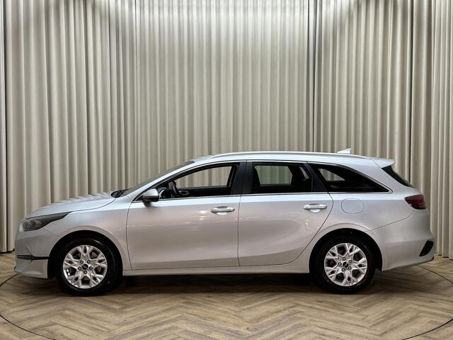 KIA CEE D Ceed Sportswagon 1.0 T-GDi DynamicLine Org.NL! / Carplay / Camera / Cruise / LED / Navigatie / ECC Clima / 16'' LMV