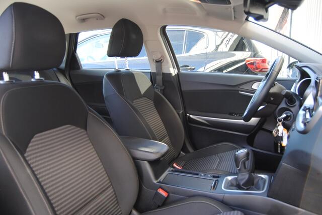 KIA CEE D Ceed Sportswagon 1.0 T-GDi DynamicL. | Apple Carplay | Trekhaak afneembaar