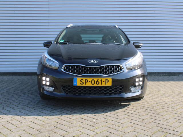 KIA CEE D cee'd Sportswagon 1.0 T-GDi GT-Line Edition | Trekhaak | Stuur-/stoelverwarming | Pano dak | Camera | 17" LM | Clima | Cruise | Navi | Carplay |
