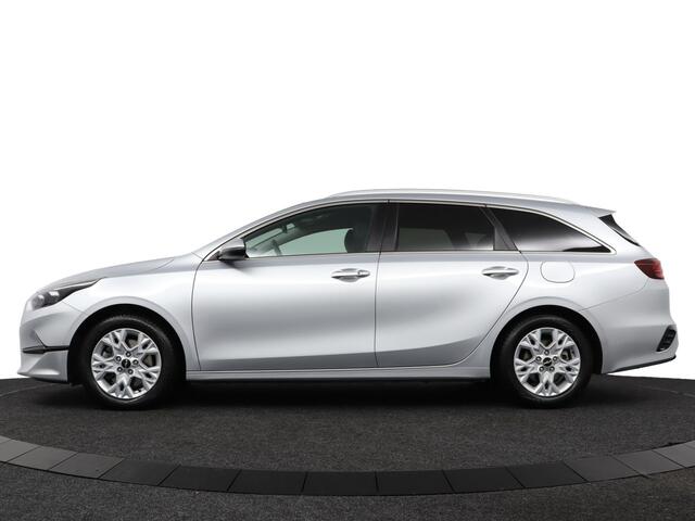 KIA CEE D Ceed Sportswagon 1.5 T-GDi DynamicPlusLine Navigatie - LED Koplampen - Stoel/Stuurverwarming - Climate Control - Cruise Control - Fabrieksgarantie tot 10-2031