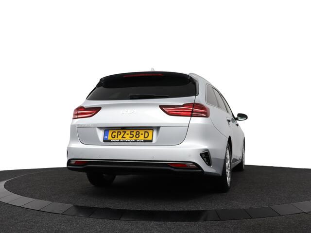 KIA CEE D Ceed Sportswagon 1.5 T-GDi DynamicPlusLine Navigatie - LED Koplampen - Stoel/Stuurverwarming - Climate Control - Cruise Control - Fabrieksgarantie tot 10-2031
