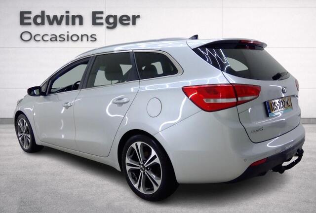 KIA CEE D cee'd Sportswagon 1.0 T-GDi GT-Line | Panorama | Trekhaak | Xenon | Navi | Cruise control | Climate control