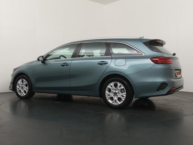 KIA CEE D Ceed Sportswagon 1.5 T-GDi DynamicLine - Apple Carplay/Android Auto - Achteruitrijcamera - Parkeersensoren voor en achter - Adaptieve Cruise Control - Fabrieksgarantie t/m 2032