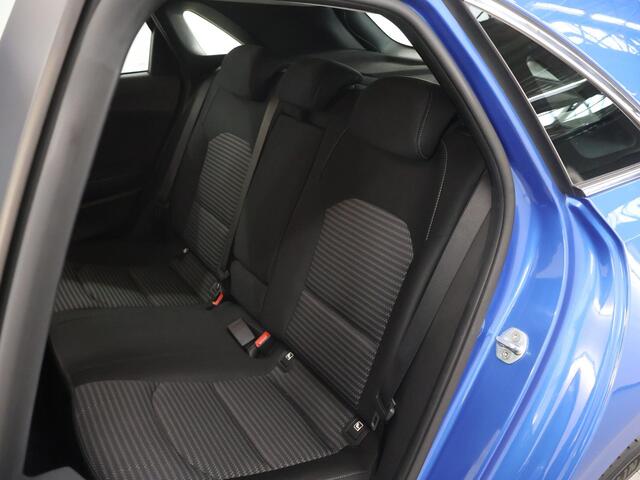 KIA CEE D Ceed 1.5 T-GDi DynamicLine | Trekhaak | Navigatie | Parkeercamera | Climate Control | Cruise Control |