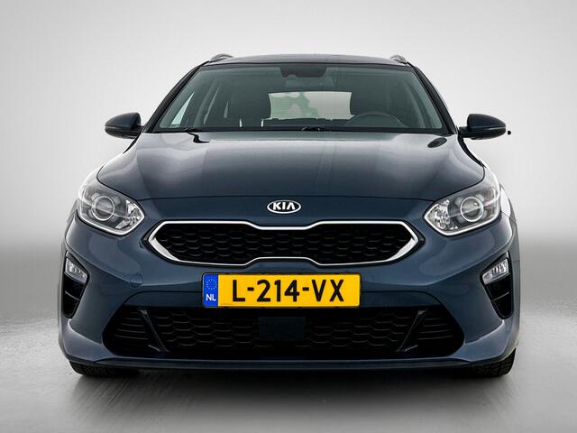KIA CEE D Ceed Sportswagon 1.5 T-GDi 160PK Automaat DynamicPlusLine / Trekhaak / Airco-ecc./ Pdc+Camera / Stoel-Stuurverwarming / 1/2Leder / Apk 08-2027