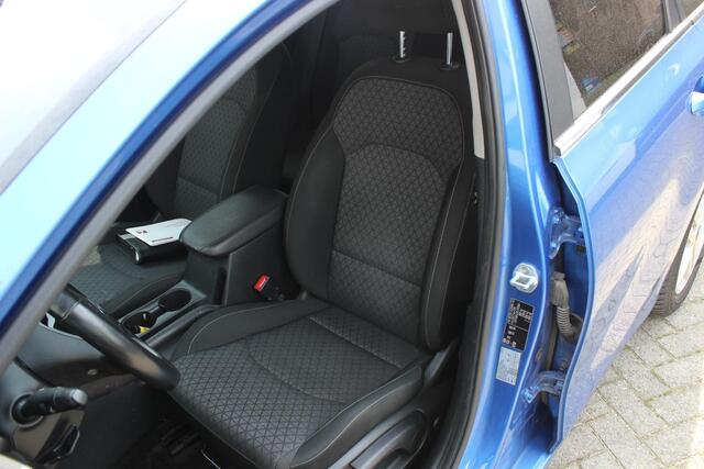 KIA CEE D cee'd Sportswagon 1.6 GDI DynamicLine Navi, Camera, Carplay, All Season