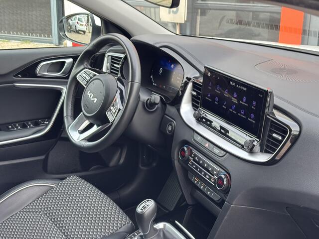 KIA CEE D Ceed Sportswagon 1.5 T-GDi DynamicPlusLine / Android Auto/Applecarplay / Digital Cockpit / Stoel & Stuurverwarming /