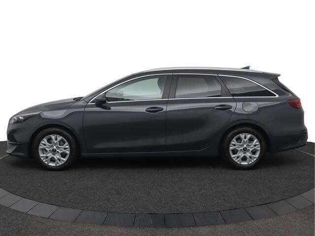 KIA CEE D Ceed Sportswagon 1.5 T-GDi DynamicPlusLine Automaat - Elektrische Achterklep - Stoel / Stuur Verwarming - Climate Control - Adaptive Cruise Control Fabrieksgarantie tot 04-2032 of 150.000 km
