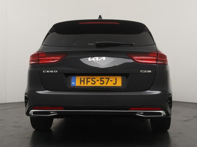 KIA CEE D Ceed Sportswagon 1.5 T-GDi GT-Line - Adaptive Cruise - Climate Control - Stoel/Stuurverwarming - Schuif/Kanteldak - Navigatie - Apple Carplay/Android Auto Fabrieksgarantie 19-02-2032 of 150.000 km