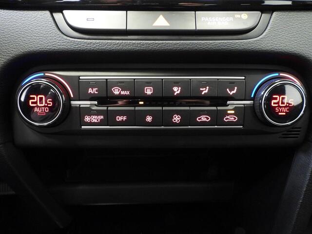 KIA CEE D Ceed Sportswagon 1.6 GDI PHEV Plug-In DynamicLine NAVI/CAMERA/LED/16"LMV!