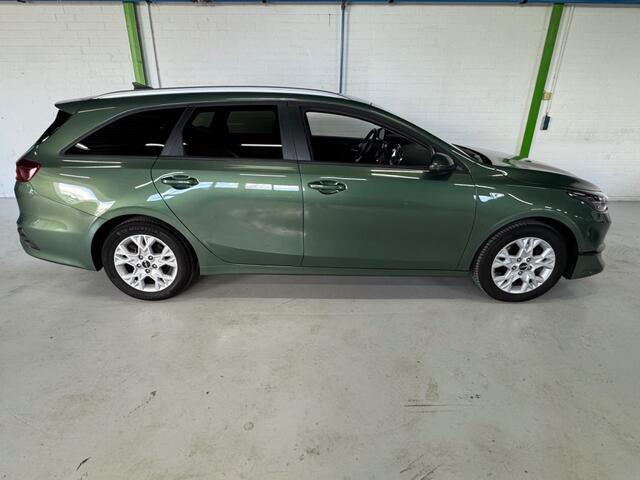 KIA CEE D 1.0 T-GDI DYNAMIC-LINE / AFNBARE TREKHAAK / 24668 km / Dealer onderhouden / Apple carplay / Documentatie aanwezig.