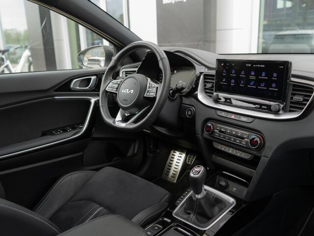 KIA CEE D Ceed Sportswagon 1.5 T-GDi GT-Line | Stoel en stuurverwarming | Schuifkanteldak | Afneembare Trekhaak |
