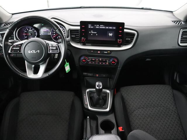 KIA CEE D Ceed 1.0 T-GDi ComfortLine | Trekhaak | Adaptive cruise | Camera | Carplay | Half leder | Climate control | Parkeerhulp | Bluetooth | LED