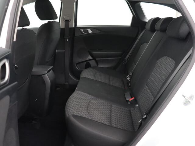 KIA CEE D Ceed 1.0 T-GDi ComfortLine | Trekhaak | Adaptive cruise | Camera | Carplay | Half leder | Climate control | Parkeerhulp | Bluetooth | LED