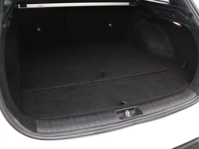 KIA CEE D Ceed 1.0 T-GDi ComfortLine | Trekhaak | Adaptive cruise | Camera | Carplay | Half leder | Climate control | Parkeerhulp | Bluetooth | LED