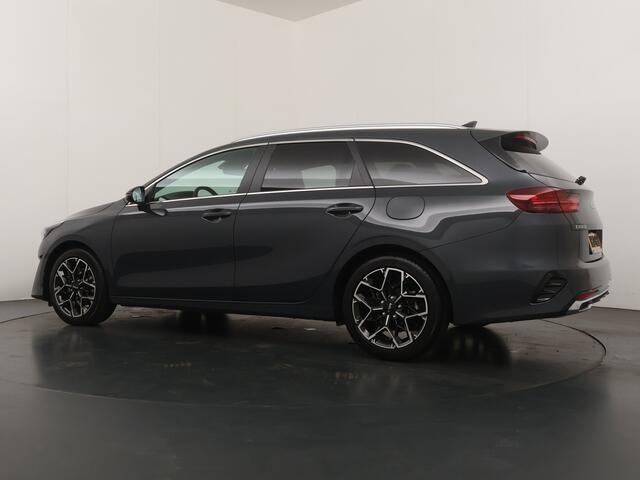 KIA CEE D Ceed Sportswagon 1.5 T-GDi GT-Line - Schuifkantel dak - Camera - Lichtmetalen GT Velgen - AppleCarplay - Android Auto - Adaptief cruise control - Fabrieksgarantie tot 05-2032 of 150.000km