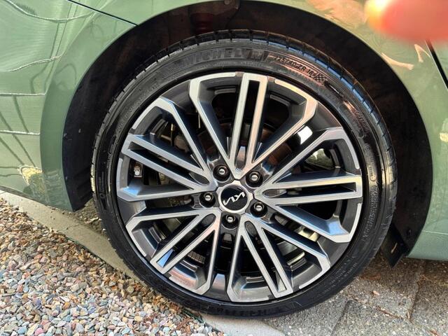 KIA CEE D 1.5 T-GDI GT-PLUSL.**nieuwstaat//18inch//DAB**