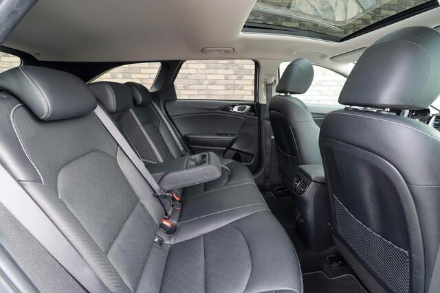 KIA CEE D Ceed Sportswagon 1.6 GDI PHEV ExecutiveLine | Panoramadak | Adaptieve cruise | Rijklaarprijs - incl.garantie