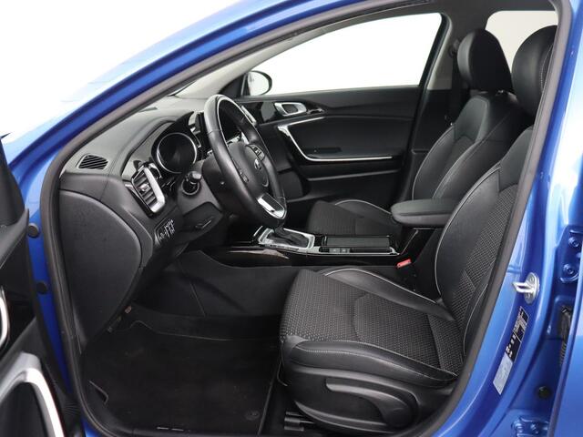 KIA CEE D Ceed 1.6 GDI PHEV DynamicPlusLine | SOH 100% | Stoel & stuurverwarming | Trekhaak | Half leder | Carplay | Camera | Keyless | Full LED | Navigatie | Adaptive cruise | Climate control | Bluetooth | Plug In