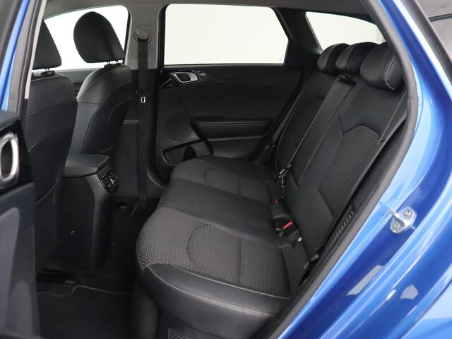 KIA CEE D Ceed 1.6 GDI PHEV DynamicPlusLine | SOH 100% | Stoel & stuurverwarming | Trekhaak | Half leder | Carplay | Camera | Keyless | Full LED | Navigatie | Adaptive cruise | Climate control | Bluetooth | Plug In