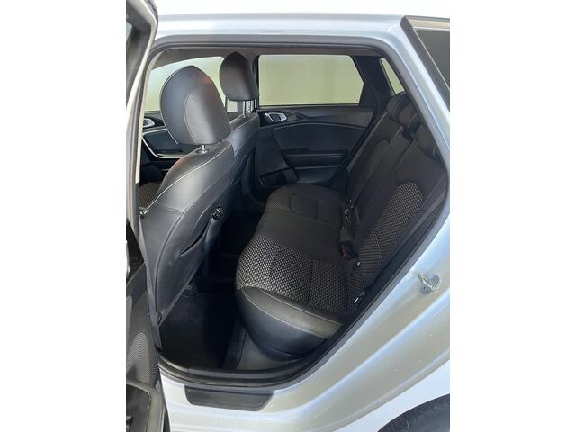 KIA CEE D Ceed Sportswagon 1.5 T-GDi DynamicPlusLine 1E EIGN/ECC/CAMERA/APPLE/STOELVERW.