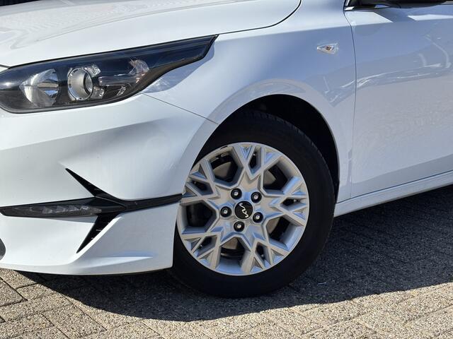 KIA CEE D Ceed 1.5 T-GDi DynamicPlusLine / Applecarplay/Android Auto / Stoel en Stuurverwarming / Cruise Control /