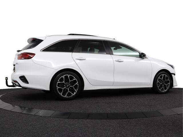 KIA CEE D Ceed Sportswagon 1.5 T-GDi GT-Line Apple Carplay/Android Auto - Cruise Control - Dodehoekdetectie - Panorama Dak - Navigatie - Stoel/Stuurverwarming -