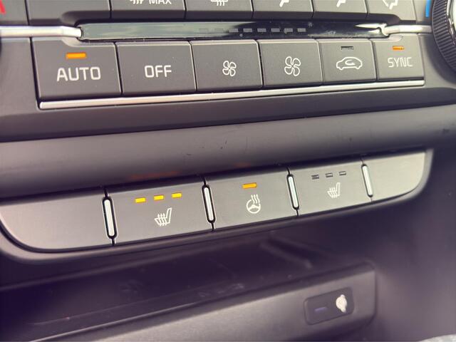 KIA CEE D Ceed 1.5 T-GDi GT-PlusLine Automaat