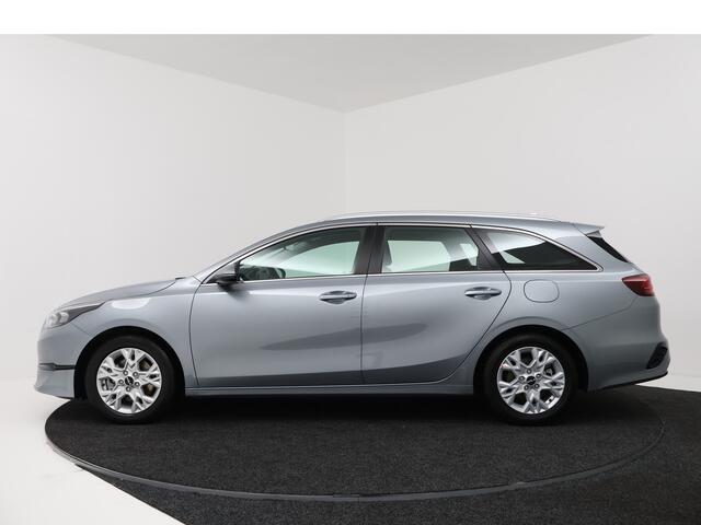 KIA CEE D Ceed Sportswagon 1.5 T-GDi DynamicLine | Climate Control | Camera | Parkeersensoren | Apple Carplay/Android Auto |