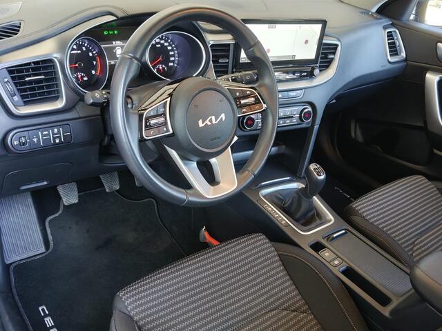 KIA CEE D Ceed 1.0 T-GDi DynamicL. CAMERA / APPLE CARPLAY / ANDROID AUTO