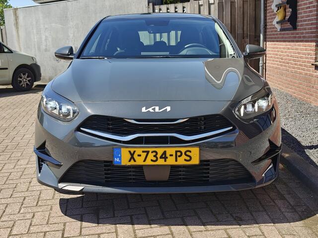 KIA CEE D Ceed 1.0 T-GDi DynamicL. CAMERA / APPLE CARPLAY / ANDROID AUTO