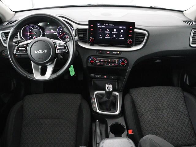 KIA CEE D Ceed 1.0 T-GDi ComfortLine | Adaptive cruise | Carplay | Camera | DAB | Climate control | Bluetooth | 16'' lichtmetalen velgen