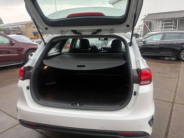 KIA CEE D Ceed Sportswagon 1.0 T-GDi DynamicLine Dealer ondh, Clima, cruise, camera, carplay