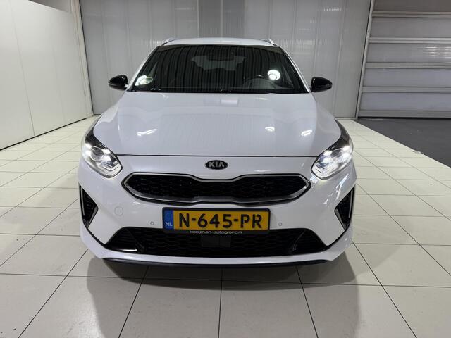 KIA CEE D Ceed SW 1.5 T-GDi MHEV GT-Line Edition AUTOMAAT, Stoel en Stuur verwarming, Apple Carplay/Android Auto, Navigatie, Camera.