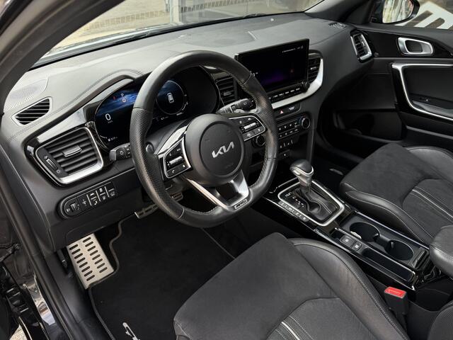 KIA CEE D Ceed Sportswagon 1.5 T-GDi GT-Line / Automaat / Keyless / Carplay / Schuif- Kanteldak / 17'' LM /