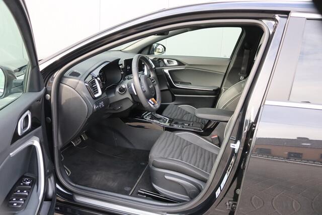 KIA CEE D Ceed Sportswagon 1.5 T-GDi 140PK Automaat GT-Line 12-2025!/Navigatie/Adapt.-cruise/Keyfree/Winter-pack