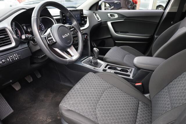 KIA CEE D Ceed Sportswagon 1.5 T-GDi DynamicLine STUUR/STOELVERW. CARPLAY CAMERA LAN-ASSIST ACC DAB HILL-HOLD PDC LMV DEALERONDH.