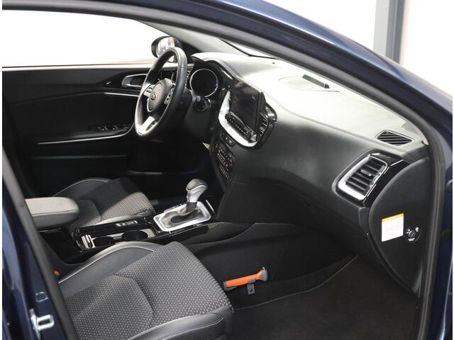 KIA CEE D Ceed Wagon 1.6 GDI PHEV DynamicPlusLine | 1ste eigenaar | AppleCarPlay/AndroidAuto | Stuur/stoelverwarming | Adaptief Cruise Control | Camera | LEER/Stof | LED lampen | Navigatie | AUTOMAAT | Isofix | Privacy Glass | Parkeersensoren |